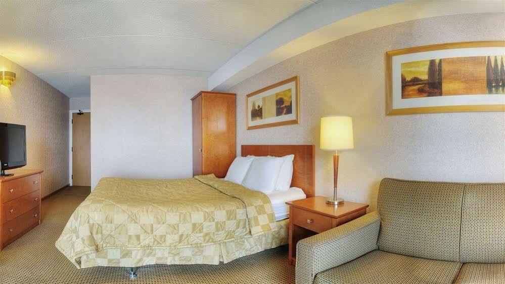 Comfort Inn Chatham-Kent Экстерьер фото